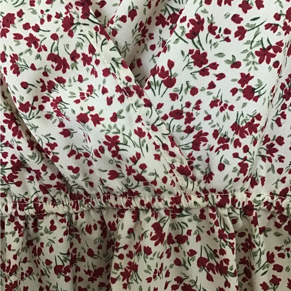 Floral Top - Picture 10 of 10